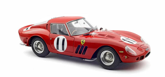 M249 Ferrari 250 GTO 1000km de Paris 1962 #11 J.Surtees/M.Parkes 1:18 - ModelCarHQ
